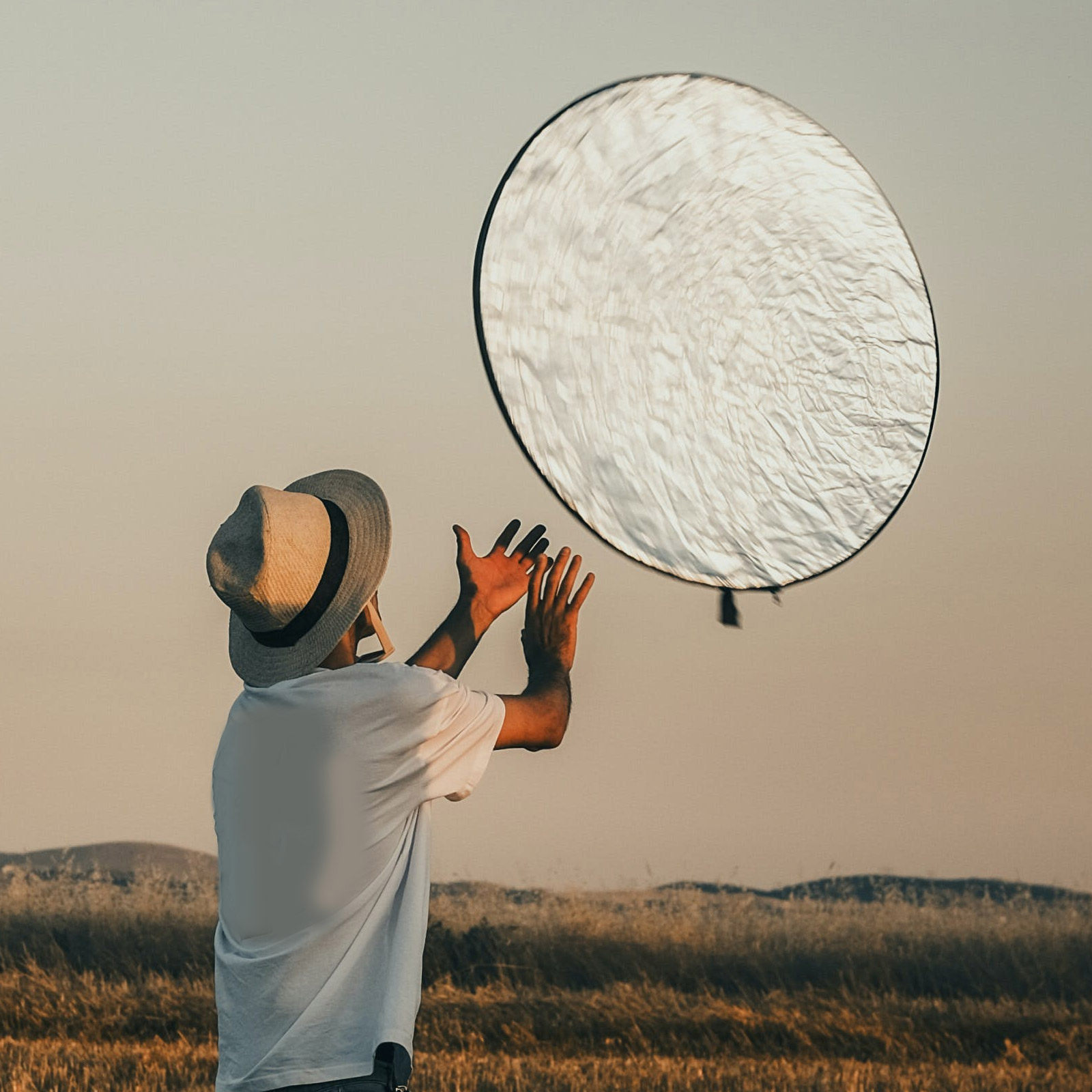 عاكس ضوئي للتصوير، لوح عاكس قا - مراجعة Photography Lighting Reflector وسعره